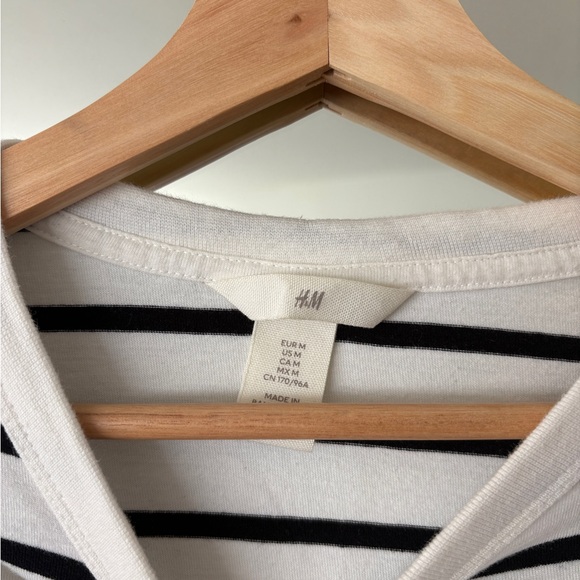 H&M Striped Longsleeve - Picture 2 of 2